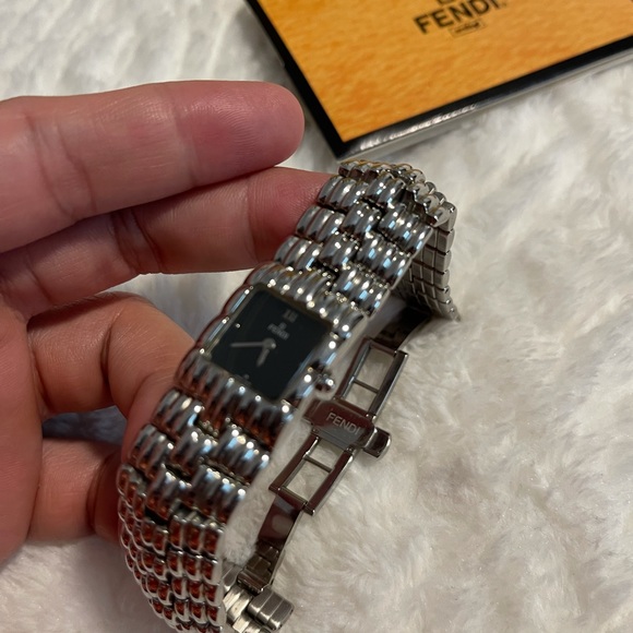 Fendi watch - Picture 3 of 4